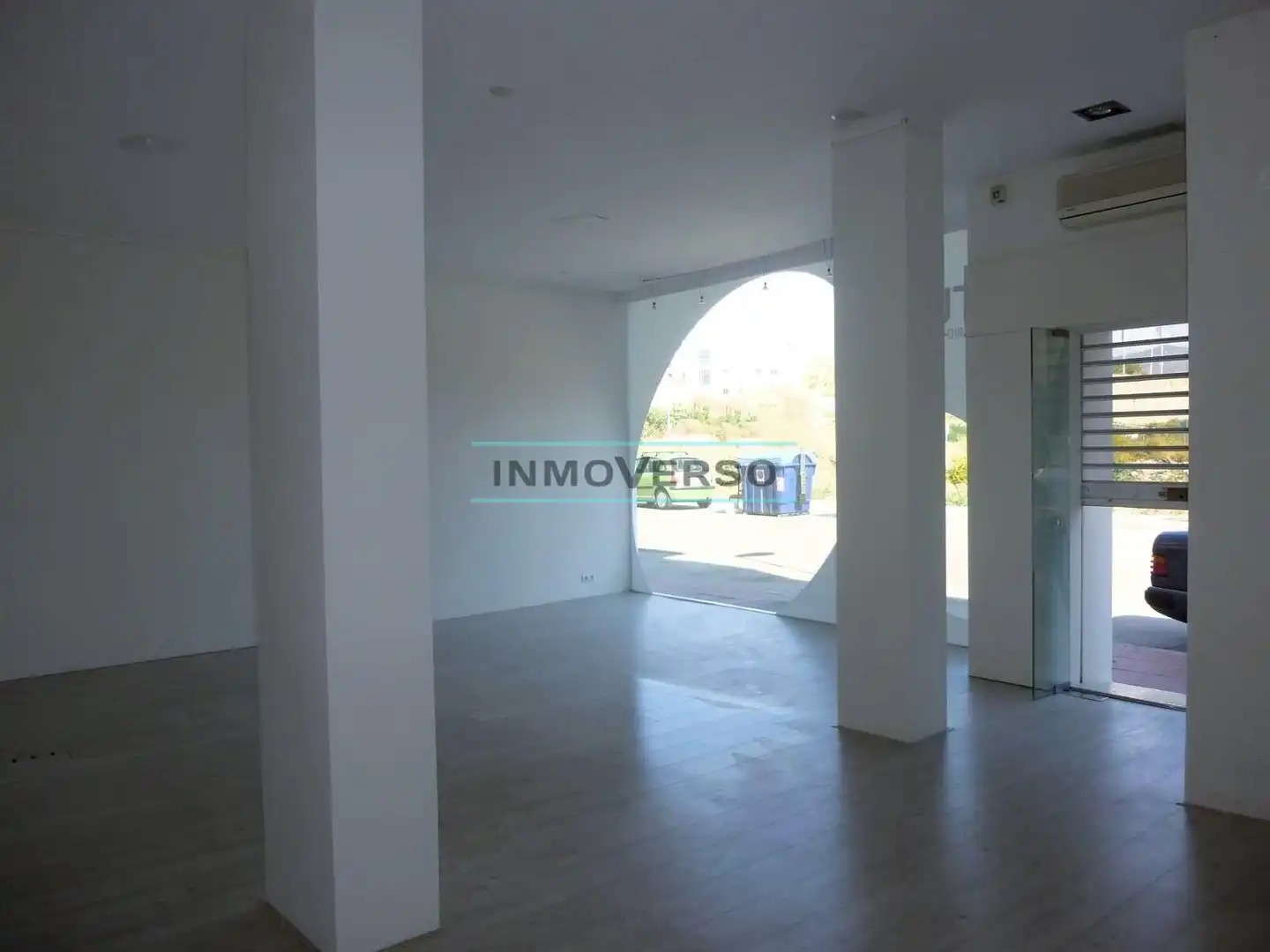 Business premises for sale in Calle Piscis