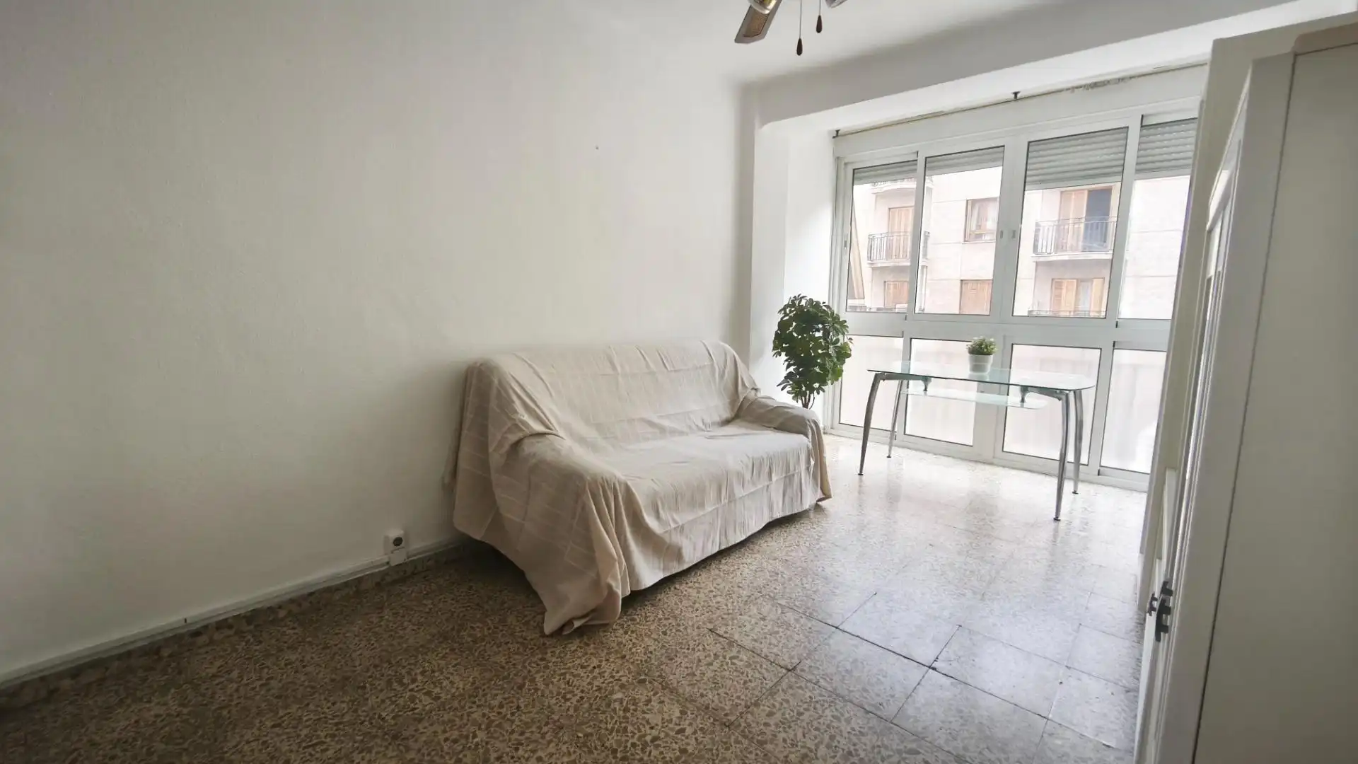 Sala d'estar de Pis en venda en Málaga amb Moblat