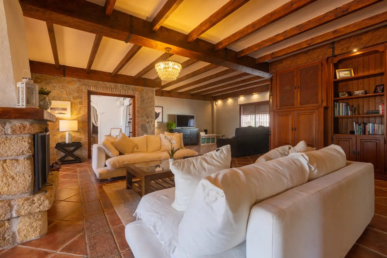 Sala de estar de Casa o chalet en venta en Alhaurín de la Torre con Aire acondicionado, Calefacción y Jardín privado