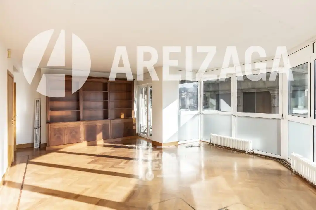 Wohnzimmer von Büro zum Verkauf in Donostia - San Sebastián  mit Klimaanlage, Heizung und Abstellraum