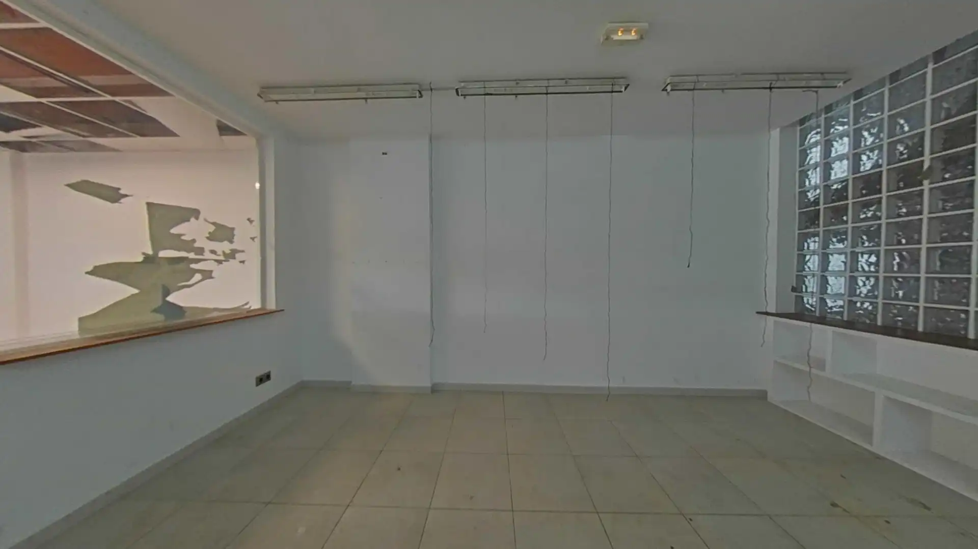 Semi-detached house for sale in calle Emporda