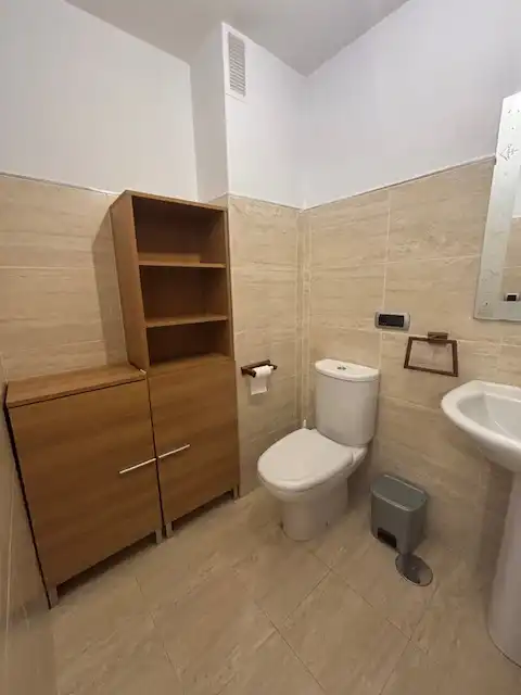 Baño de Apartamento de alquiler en Narón con Calefacción, Parquet y Trastero