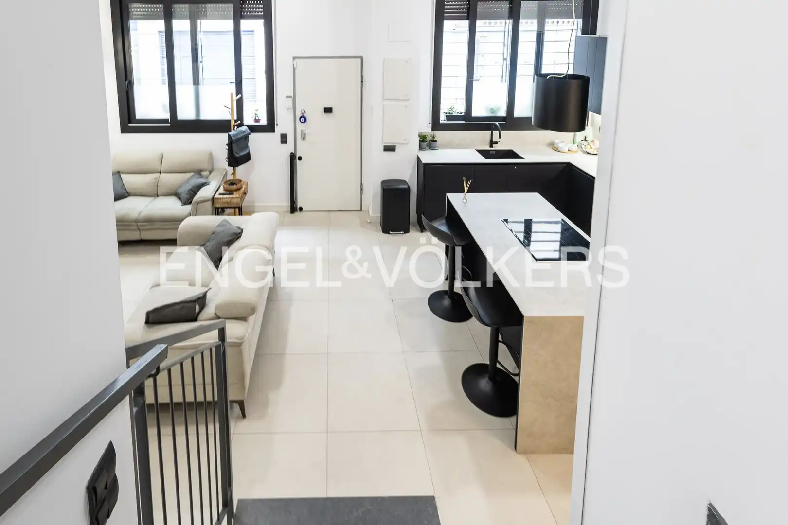 Sala de estar de Casa adosada en venta en Badalona con Aire acondicionado, Calefacción y Terraza