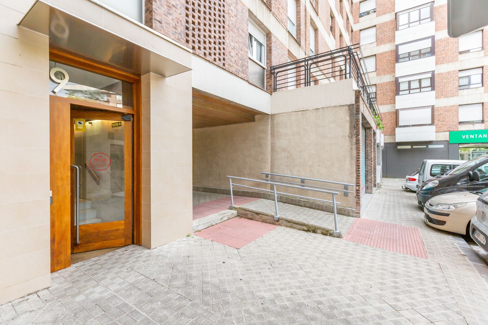 Exterior view of Flat for sale in  Pamplona / Iruña  with Heating, Parquet flooring and Storage room