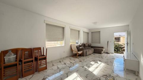 Foto 4 de Casa adosada en venta en Calle Juan Valera, Zona Carrefour - Urbanizaciones, Torrevieja