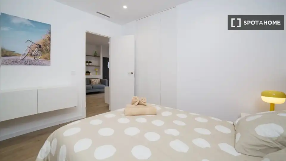 Room in Barrio de Benicalap