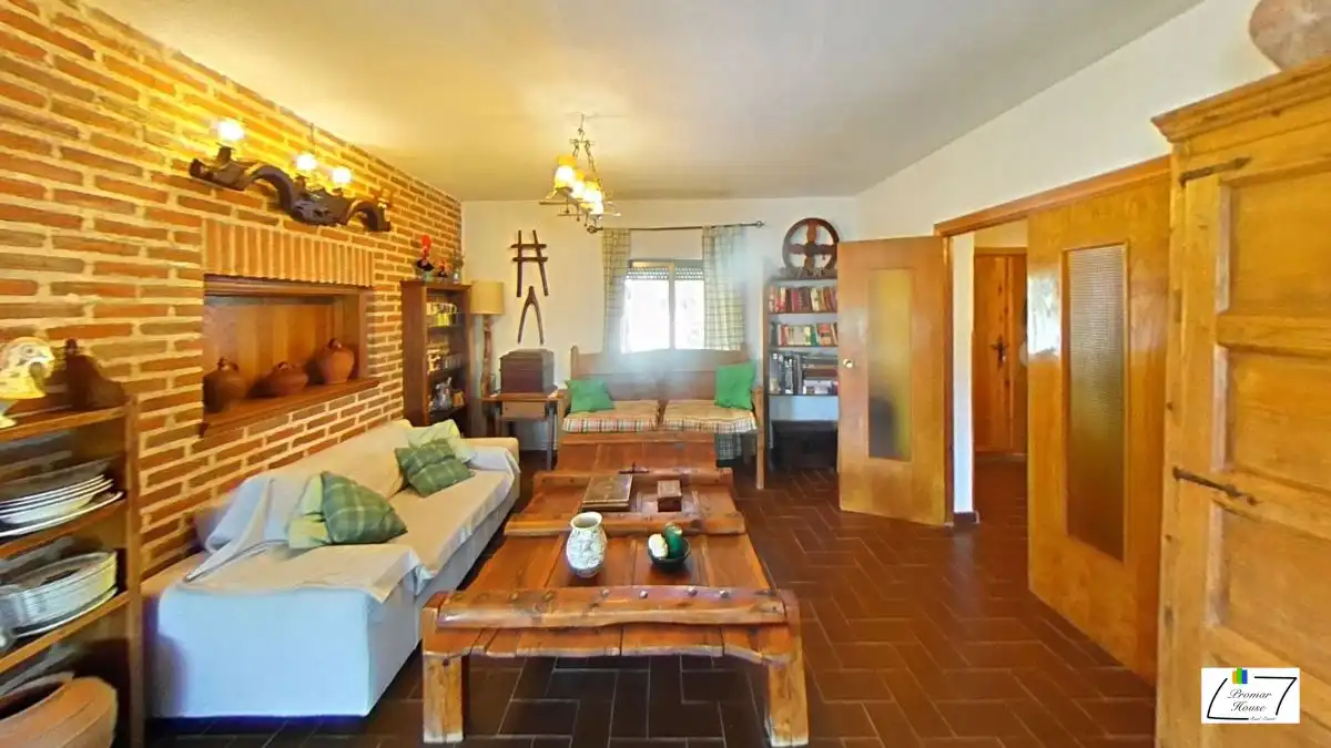Sala de estar de Casa o chalet en venta en Muñogrande con Calefacción, Jardín privado y Trastero