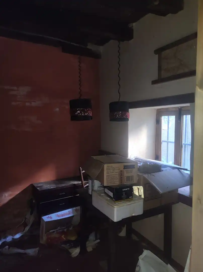Esszimmer von Einfamilien-Reihenhaus zum Verkauf in Barruelo de Santullán mit Ofen, Waschmaschine und Fernseher
