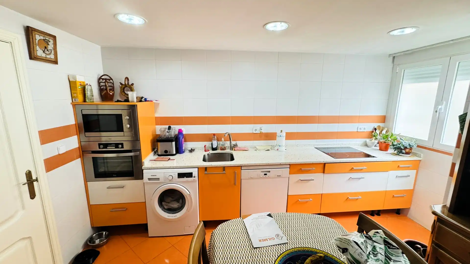 Kitchen of Flat for sale in Parla  with Air Conditioner, Heating and Private garden