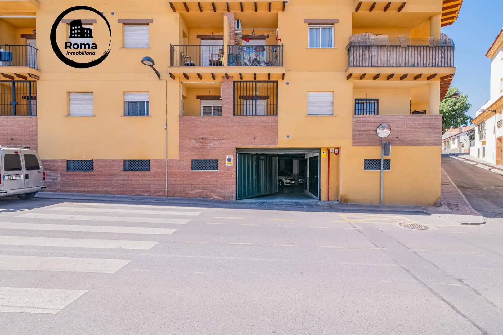 Vista exterior de Piso en venta en La Zubia con Aire acondicionado, Calefacción y Amueblado