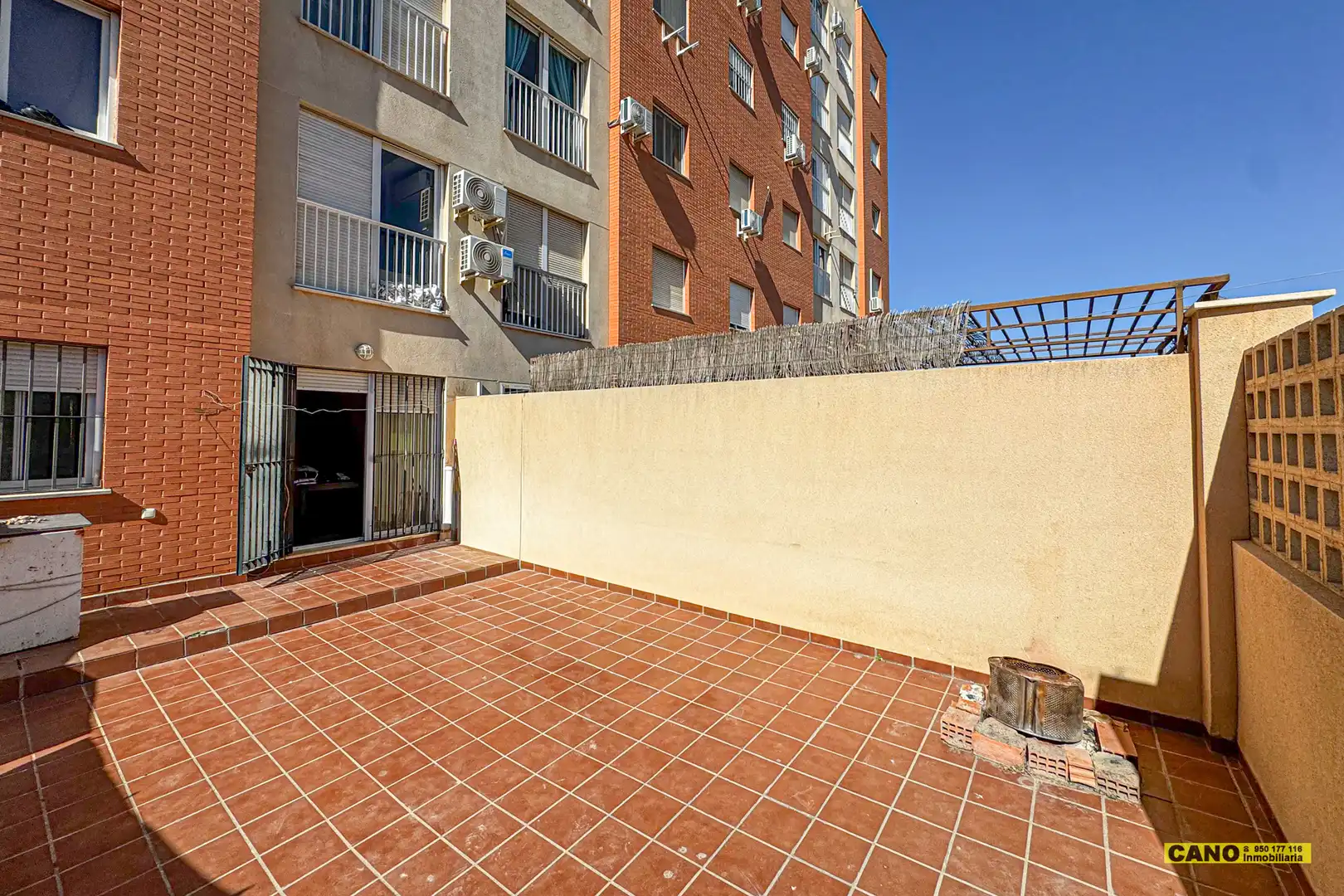 Terrassa de Pis en venda en Almería amb Terrassa