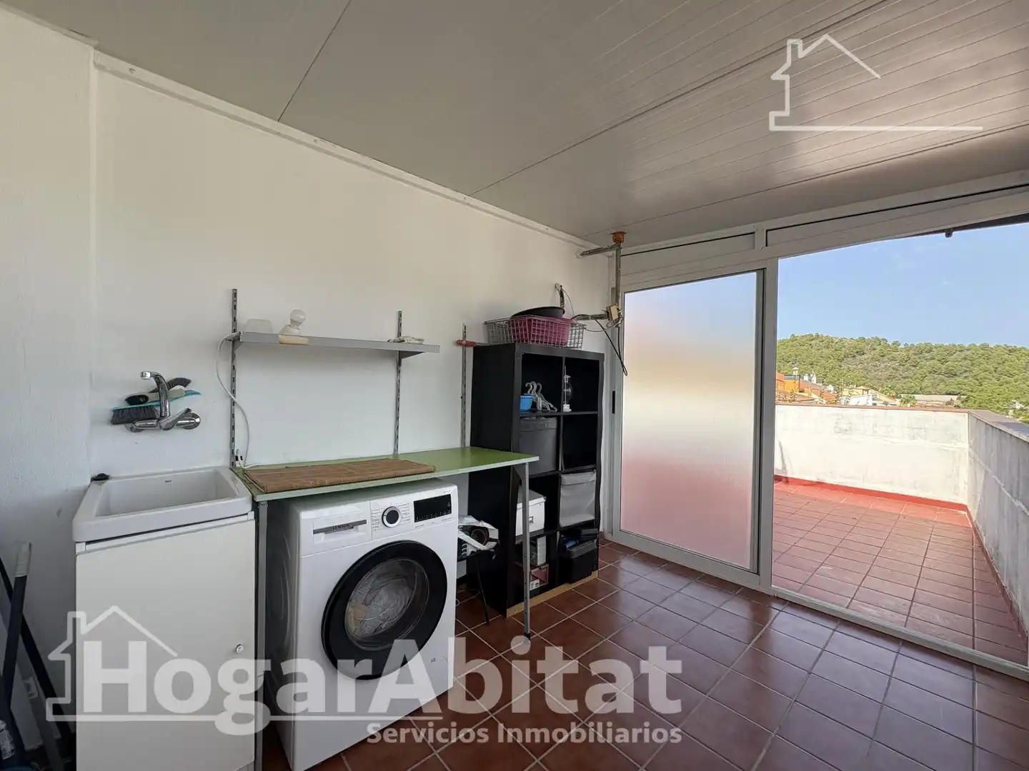 Dormitori de Casa adosada en venda en Tavernes de la Valldigna amb Terrassa i Balcó