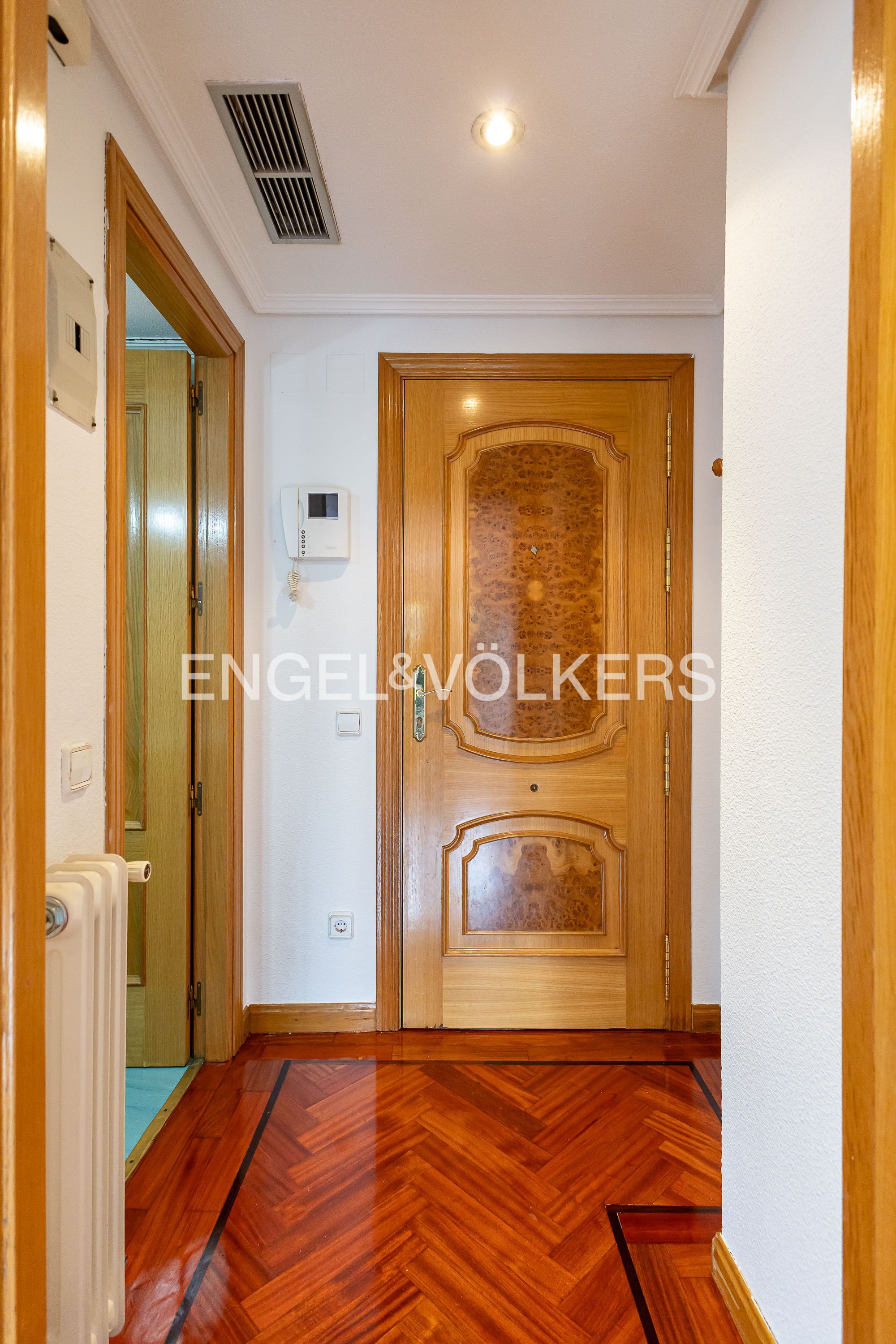 Apartment for sale in  Madrid Capital  with Air Conditioner, Heating and Parquet flooring