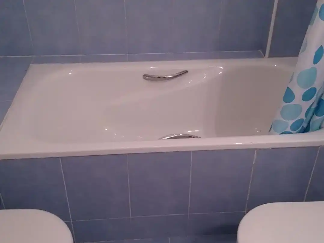 Bathroom of Flat for sale in Manresa  with Air Conditioner and Swimming Pool