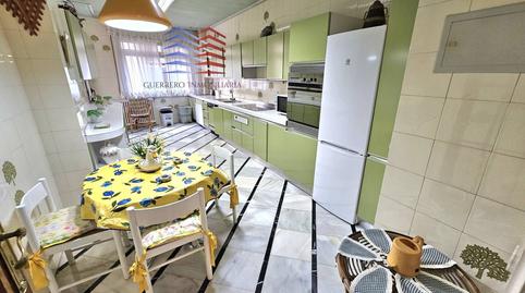 Foto 4 de Piso en venta en Curros Enríquez, Centro, Ourense