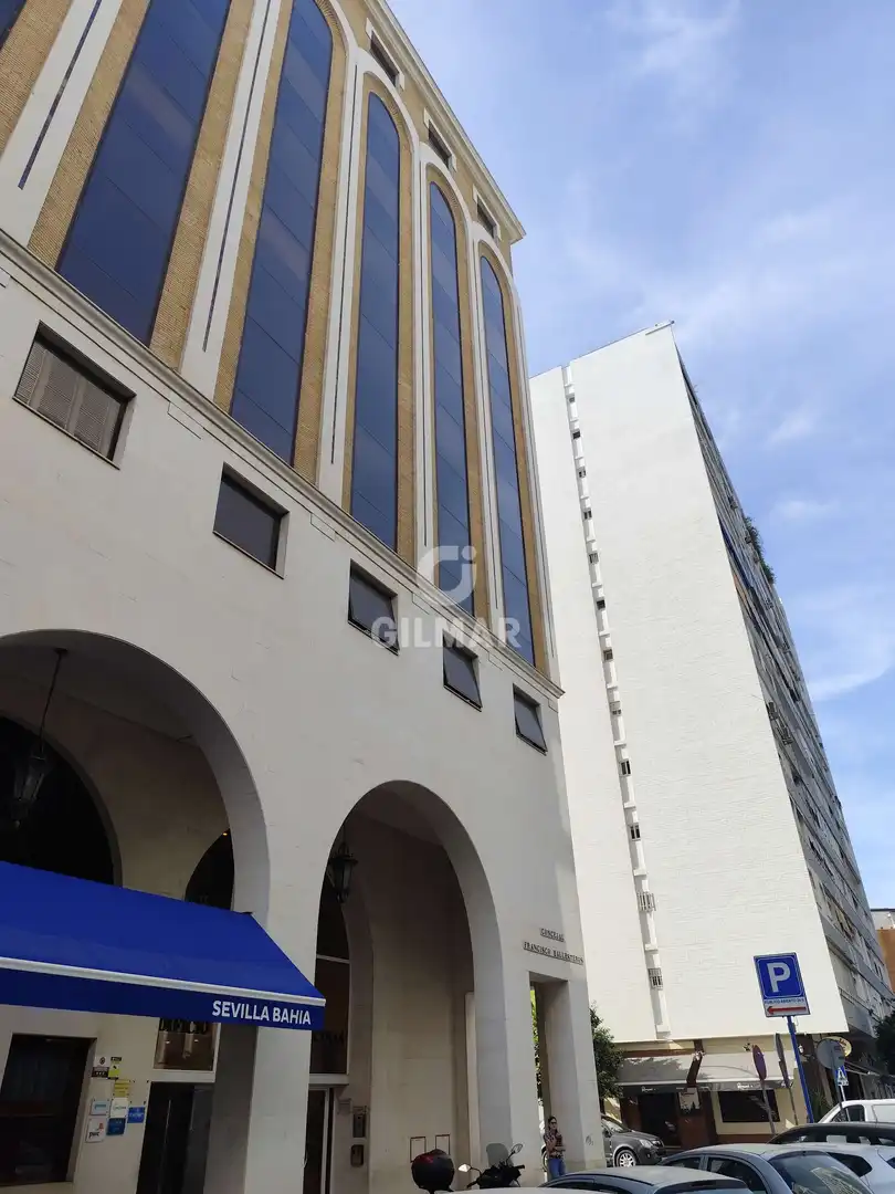 Vista exterior de Apartamento de alquiler en Sevilla con Calefacción y Amueblado