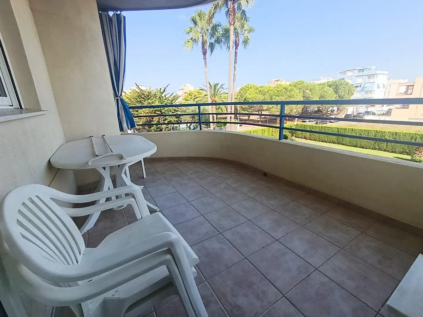 Apartments for rent in Oliva Playa