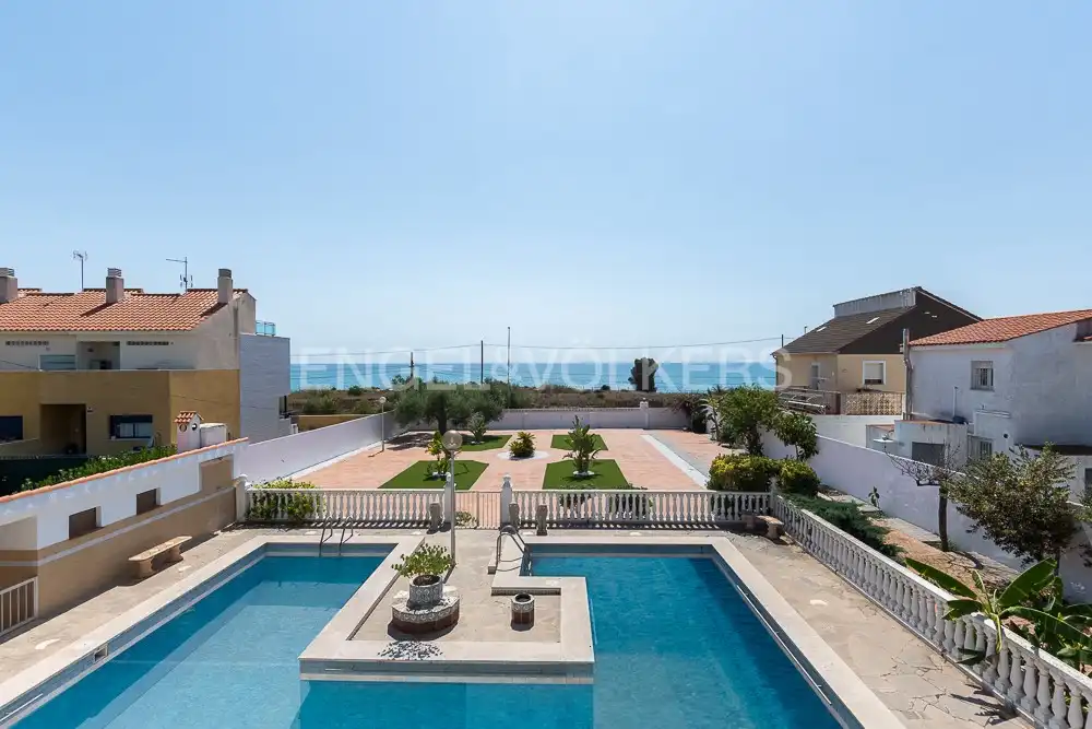 Piscina de Casa o chalet en venta en Vinaròs con Calefacción, Jardín privado y Terraza