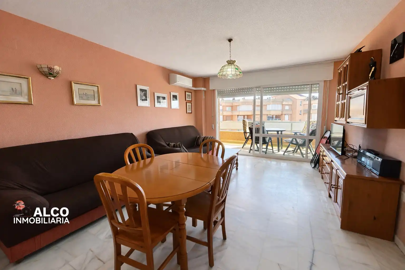 Sala de estar de Piso en venta en Torrox con Terraza y Piscina