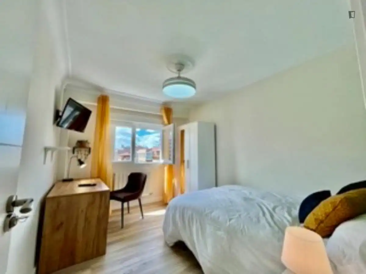 Habitación en Barrio del Ave