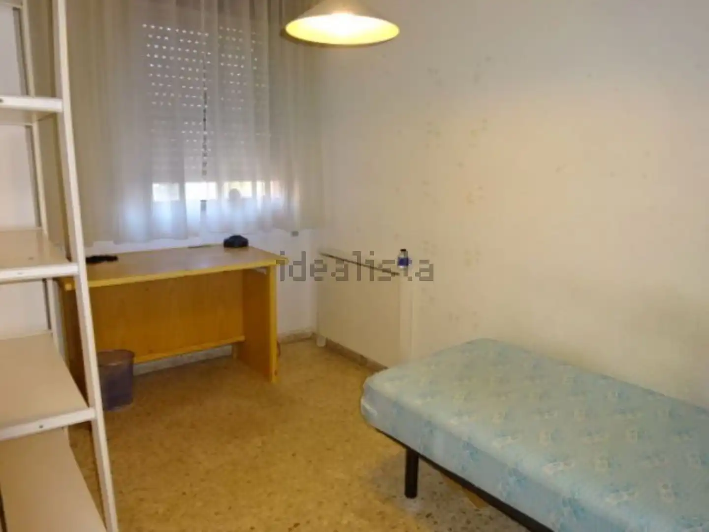 Bedroom of Flat for rent in Sevilla  with Air Conditioner, Terrace and Furnished