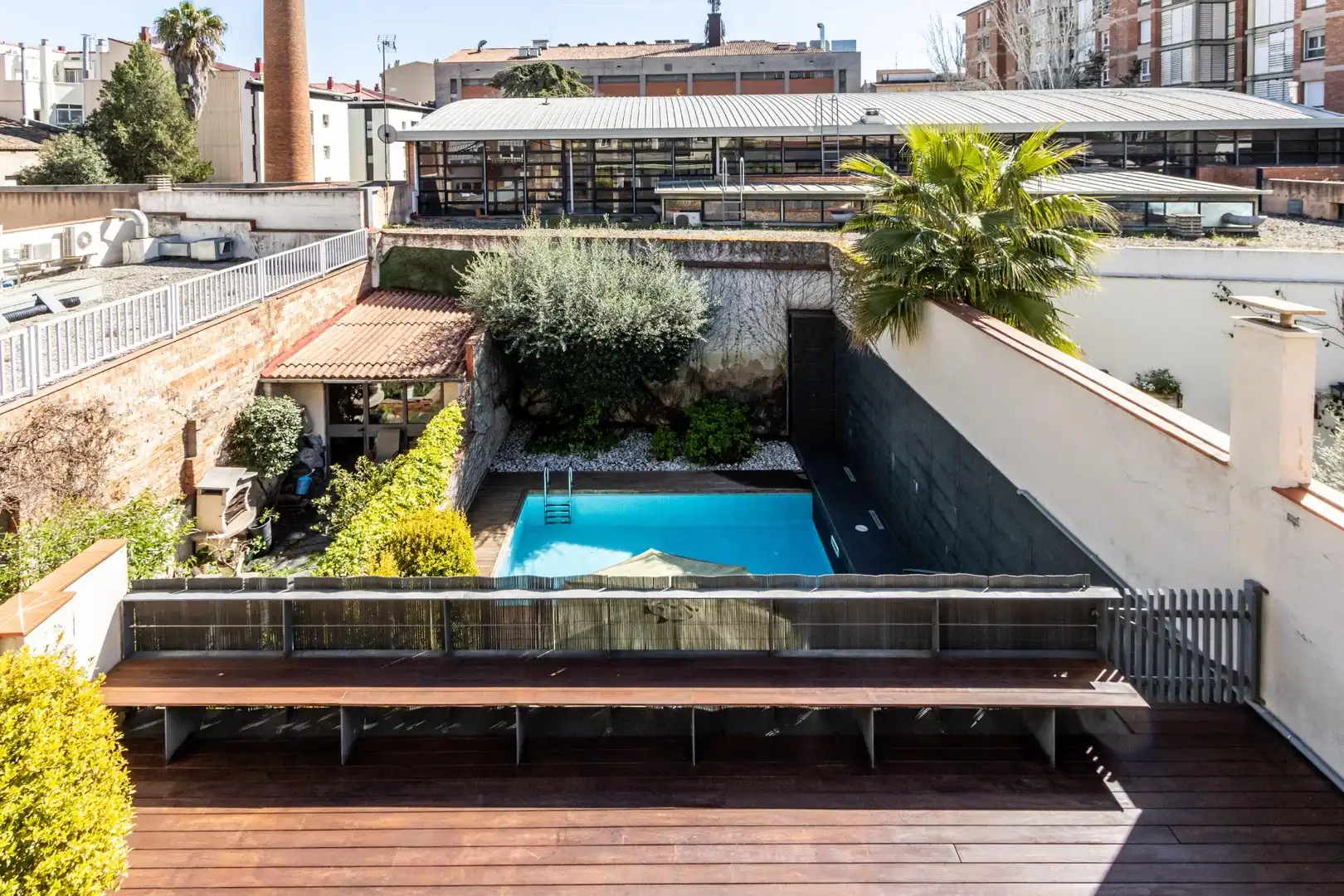 Terraza de Casa adosada en venta en Sabadell con Piscina comunitaria