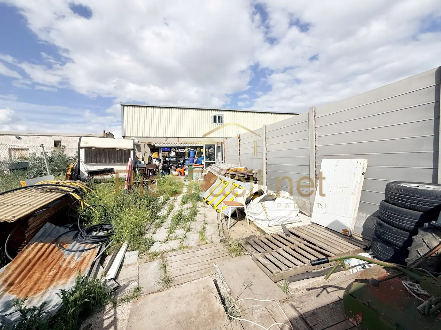 Nave industrial en venta en Casarrubuelos