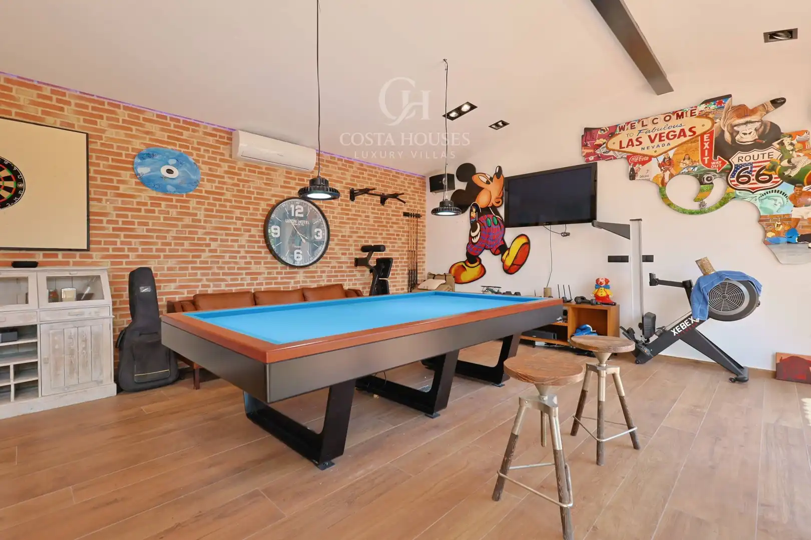 Houses for sale in Jávea / Xàbia  with Air Conditioner, Private garden and Terrace