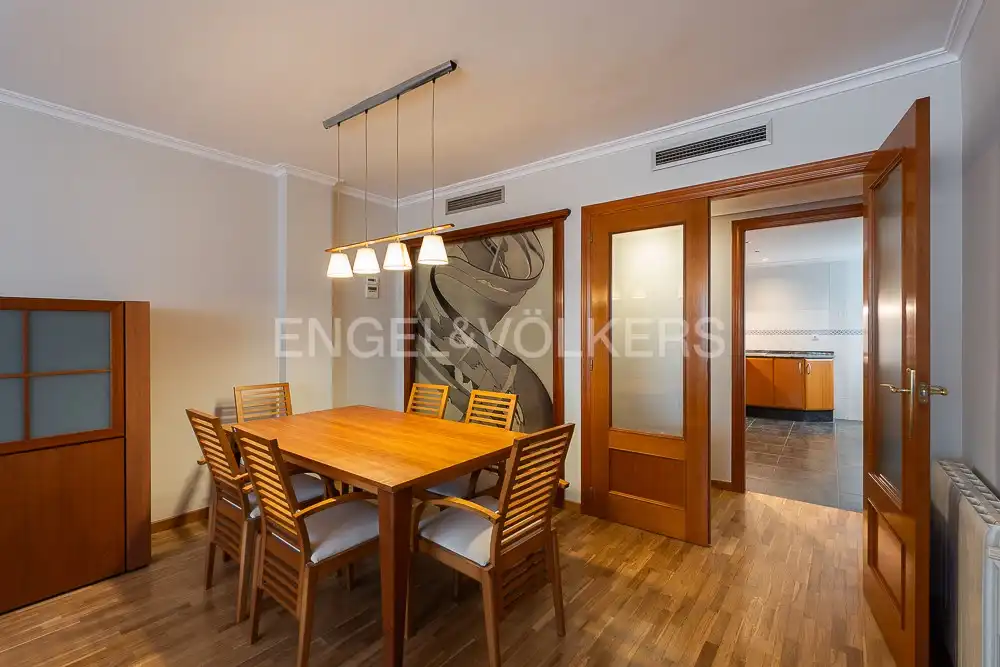 Dining room of Flat for rent in Valencia  with Air Conditioner, Heating and Parquet flooring