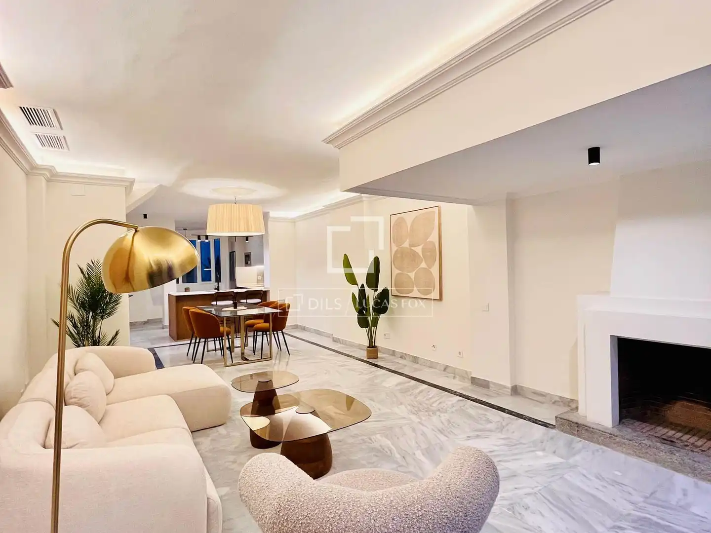 Living room of Flat for sale in Marbella  with Air Conditioner, Private garden and Storage room