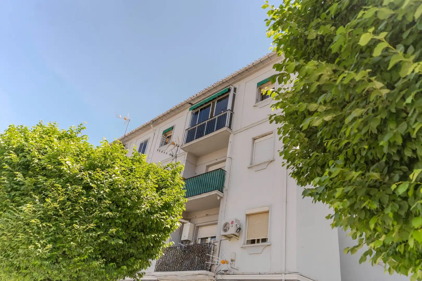 Exterior view of Flat for rent in Granada  with Furnished