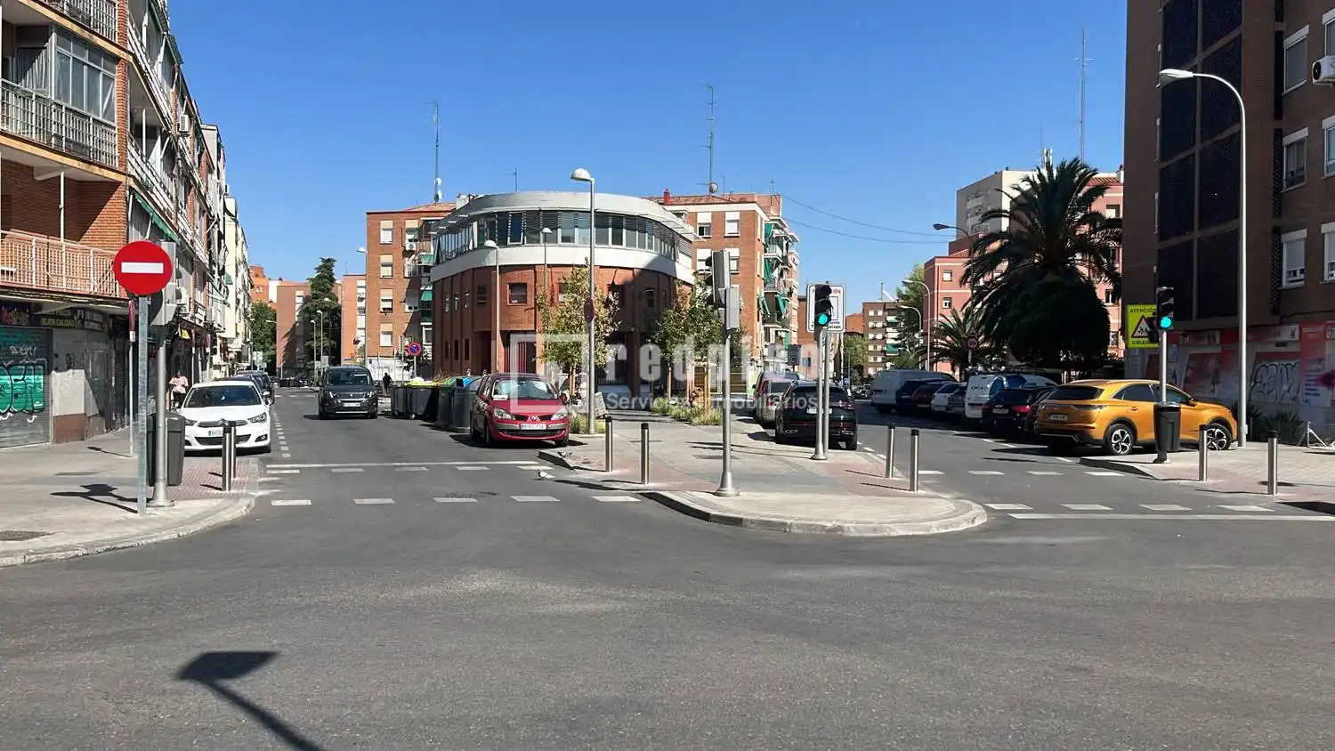 Vista exterior de Local en venda en Madrid