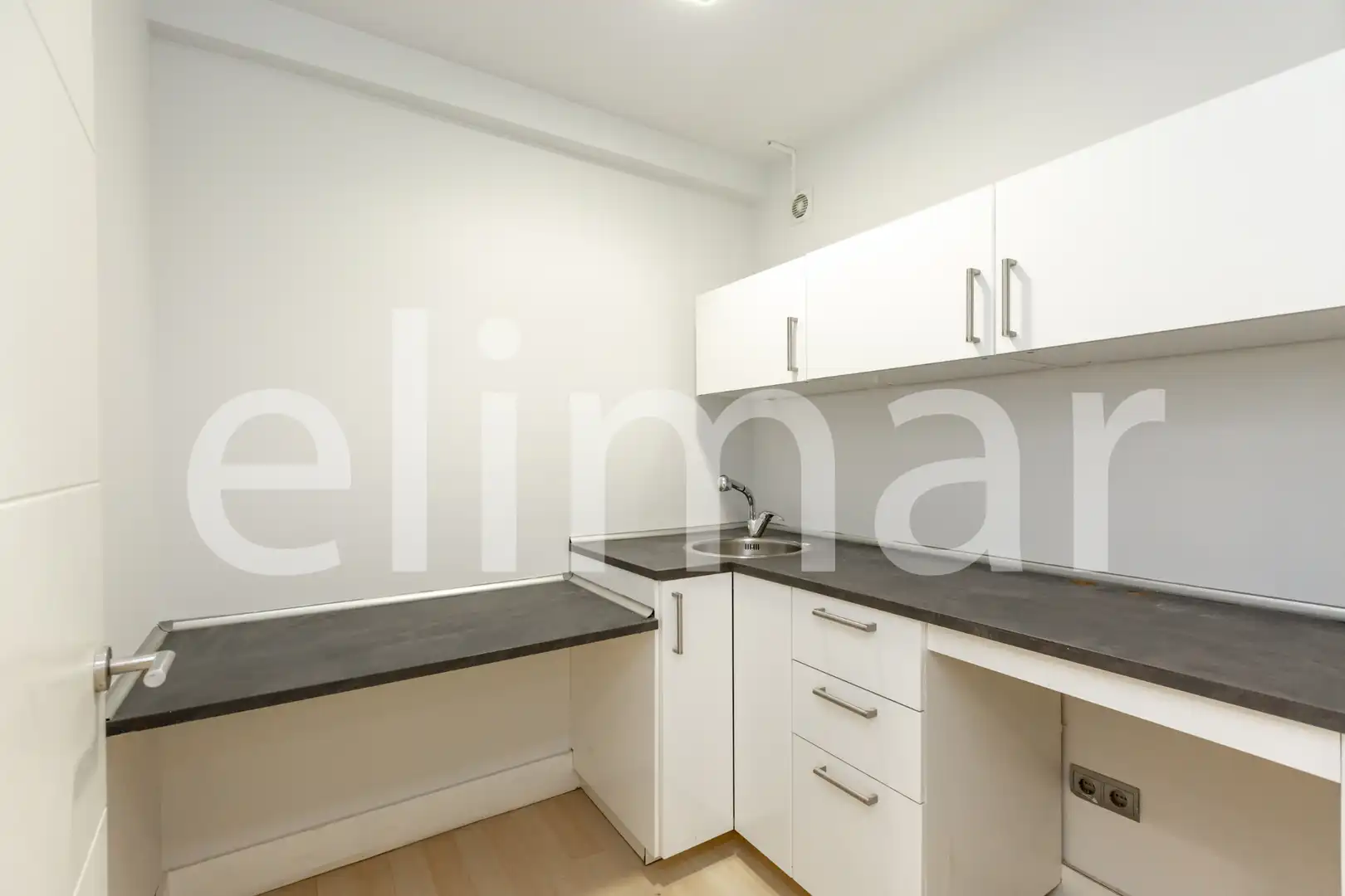 Flat with lift for sale in Poza Lizentziatuaren Kalea, imagen 13