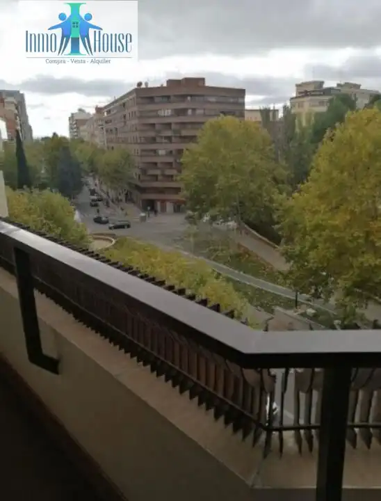 Appartamento con ascensore in vendita a Centro