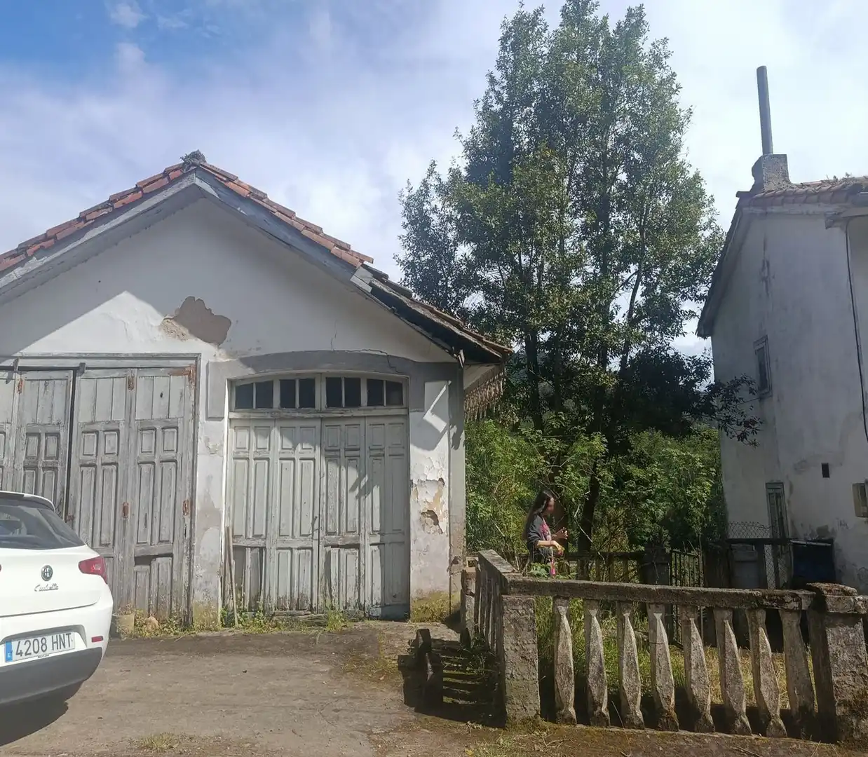Vista exterior de Finca rústica en venda en Pravia amb Jardí privat, Moblat i Forn