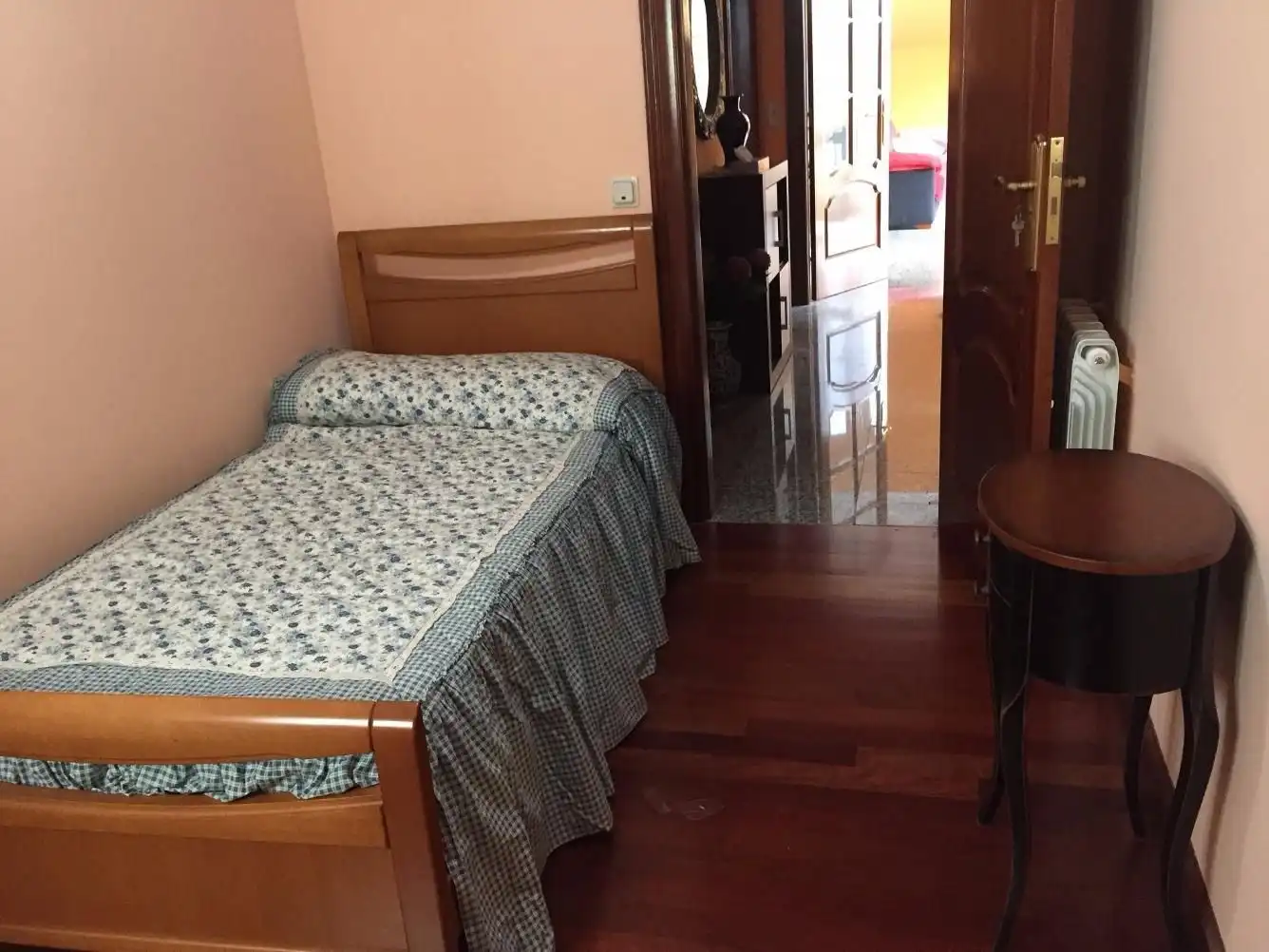 Schlafzimmer von Dachboden zur Miete in Ferrol mit Heizung, Parkett und Terrasse