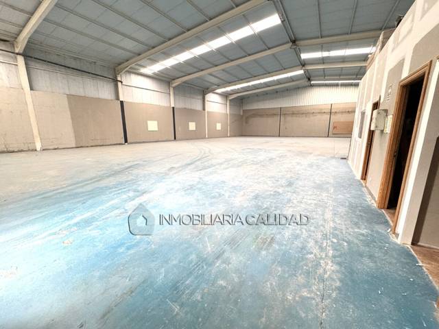 Nave industrial en Alquiler en Villalonquéjar