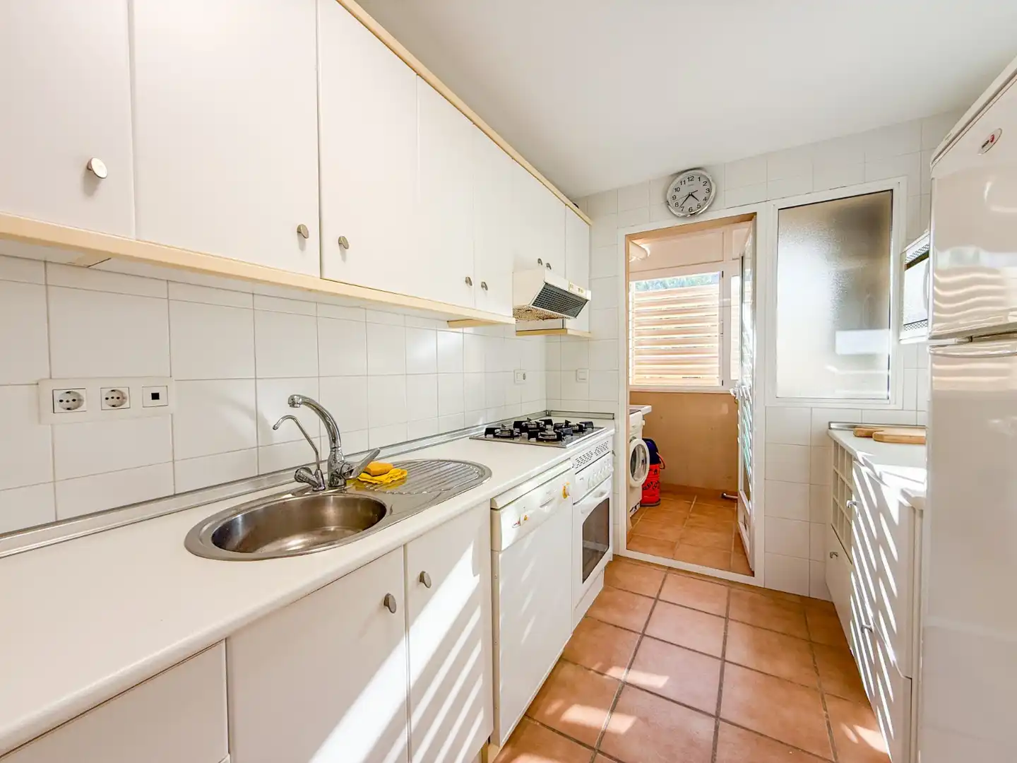 Cocina de Piso en venta en Águilas con Terraza, Trastero y Piscina