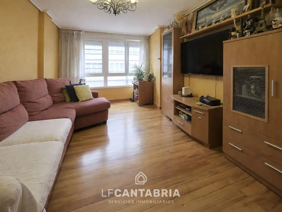 Sala d'estar de Pis en venda en Santander