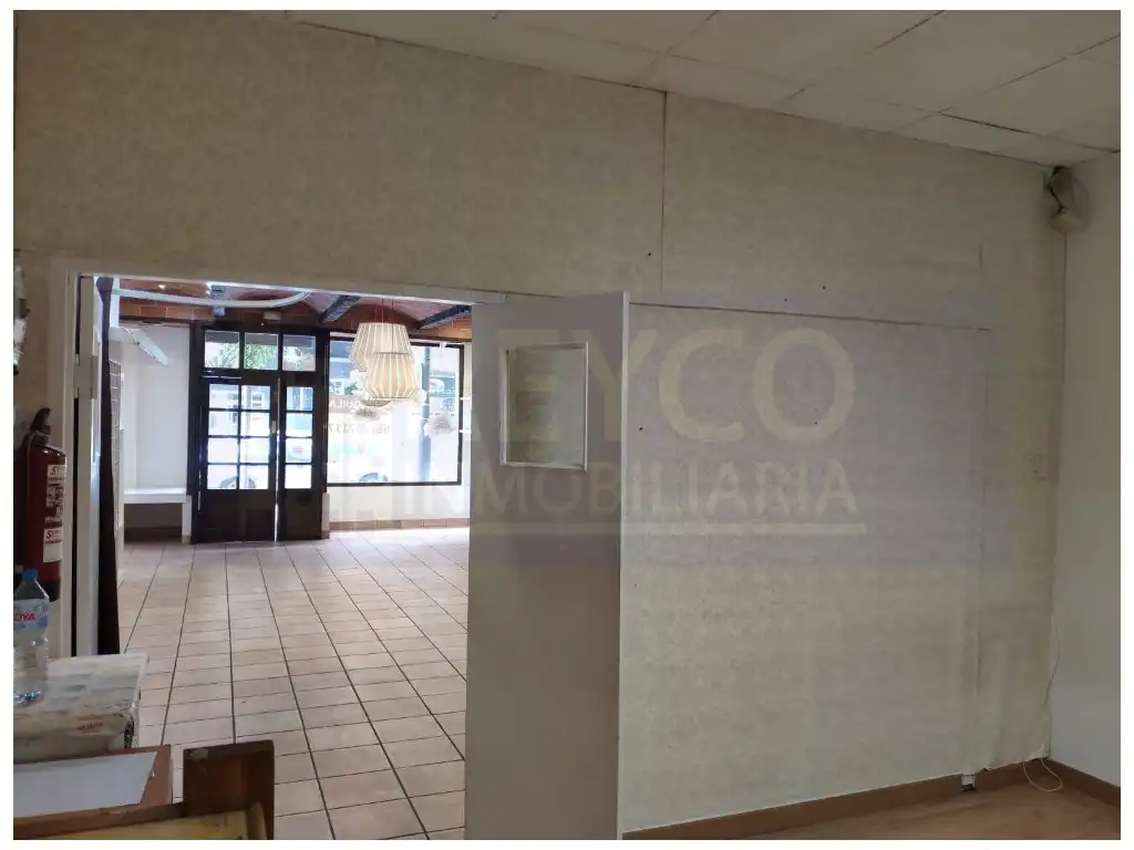Local comercial de lloguer a Oeste, imagen 2