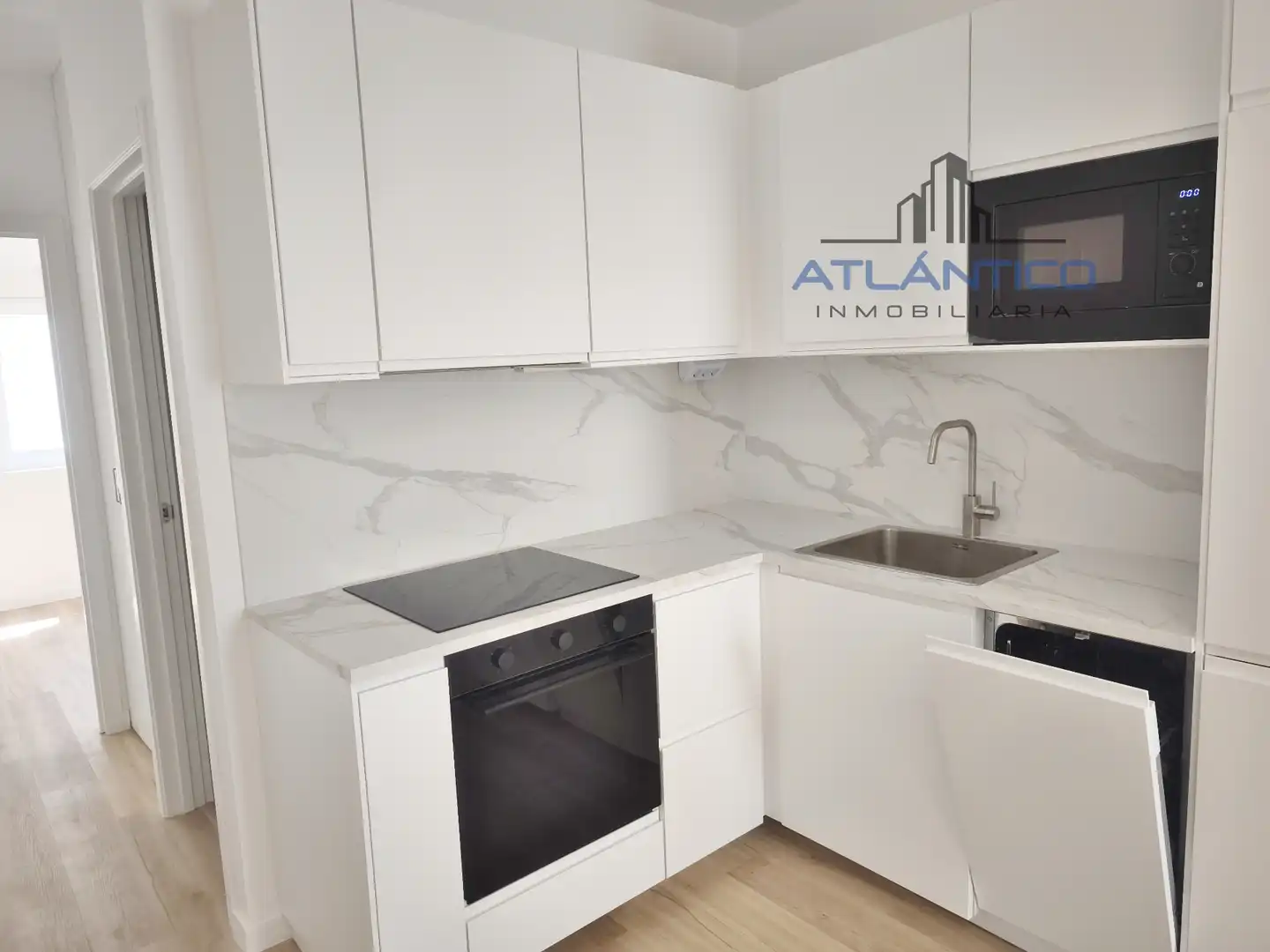 Kitchen of Apartments for rent in A Coruña Capital   with Heating, Oven and Washing machine