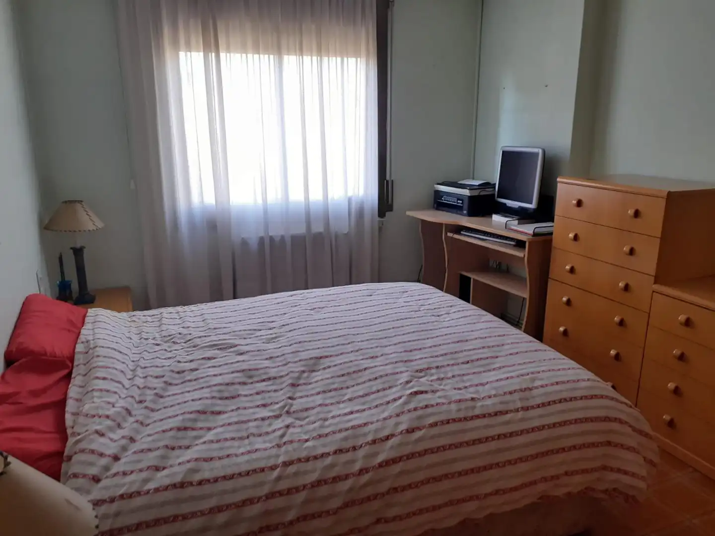 Habitación de Piso de alquiler en Mollet del Vallès con Aire acondicionado, Calefacción y Amueblado