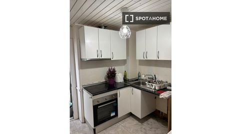 Foto 3 von Wohnung zur Miete in El Turó de la Peira, Barcelona Capital