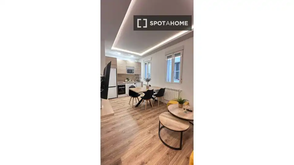 Exterior view of Flat for rent in Madrid  with Air Conditioner, Heating and Furnished