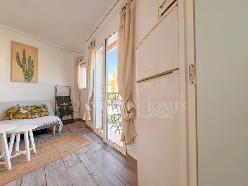 Terraza de Apartamento de alquiler en Dénia con Aire acondicionado, Jardín privado y Piscina