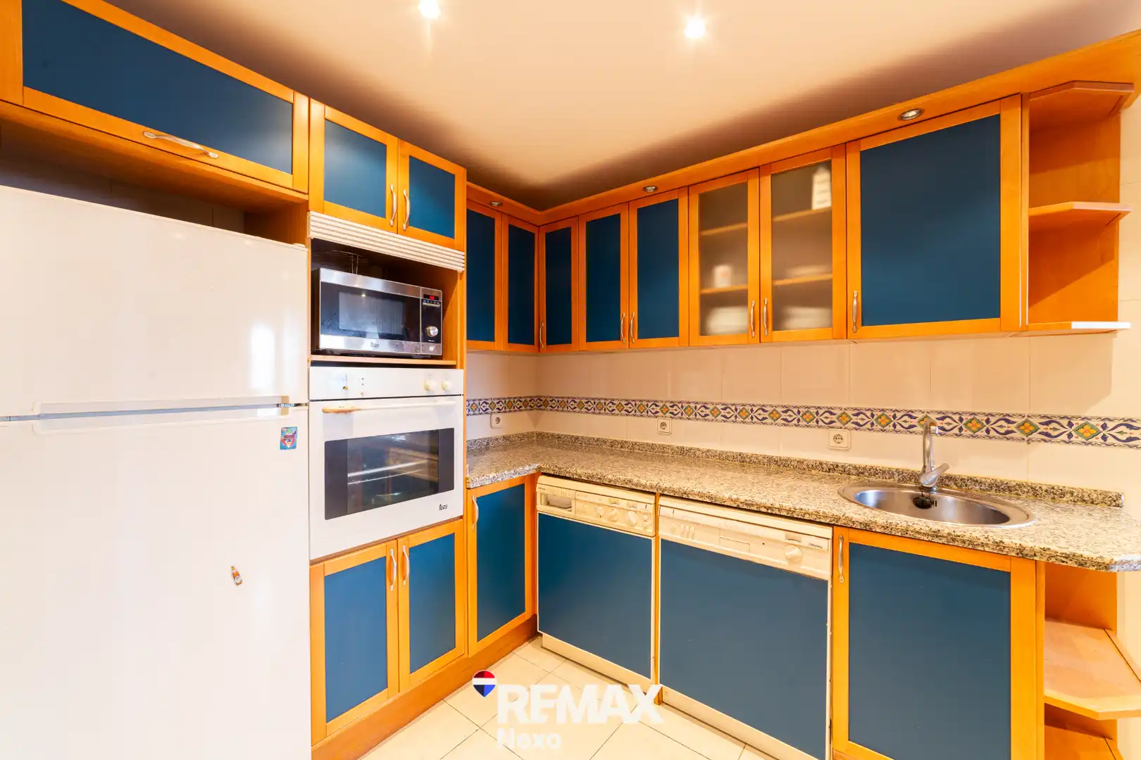 Kitchen of Flat for sale in Valladolid  with Air Conditioner, Heating and Terrace