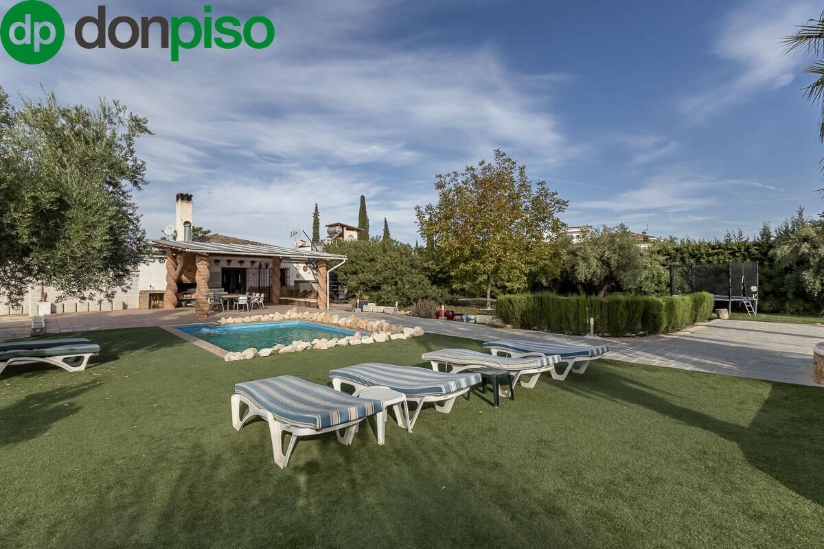 Piscina de Finca rústica en venda en Atarfe amb Jardí privat, Piscina i Jacuzzi