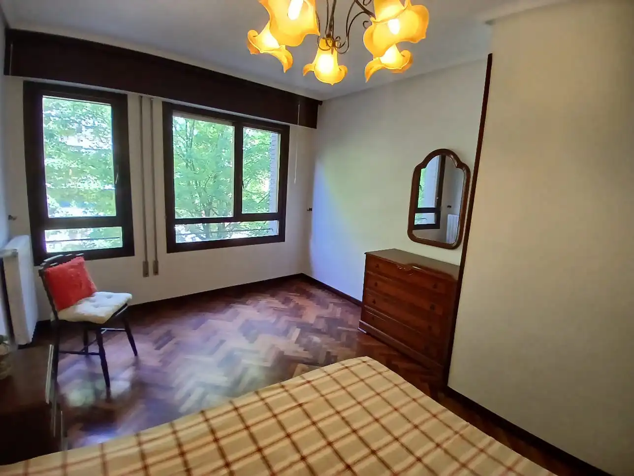Dormitori de Apartament en venda en Santander amb Calefacció, Parquet i Forn