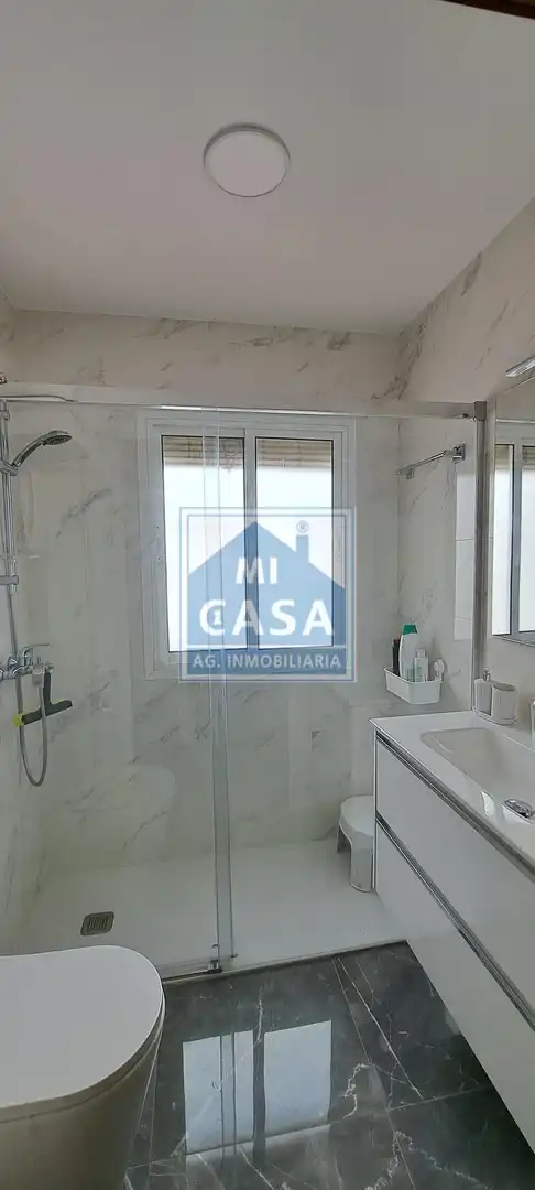 Baño de Piso de alquiler en Mérida con Calefacción, Amueblado y Balcón