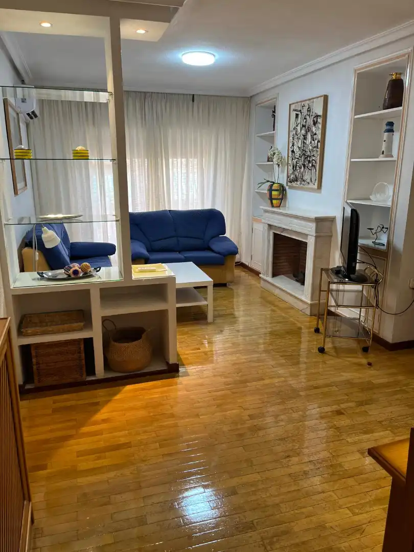 Sala d'estar de Pis de lloguer en Puertollano amb Aire condicionat, Calefacció i Moblat